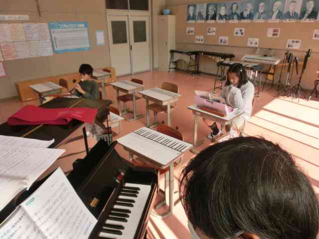 kyusyoku251202　２