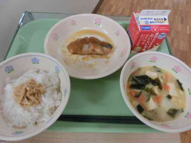 kyusyoku251210　１