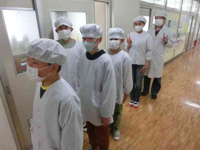 kyusyoku251210　２