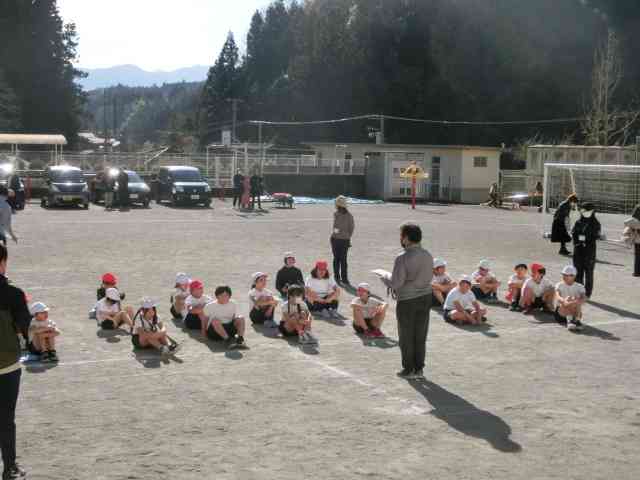 kyusyoku251211　３