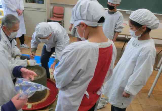 kyusyoku260128　２