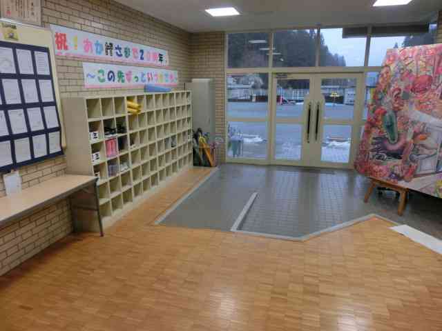 gakko260225　bijutu3